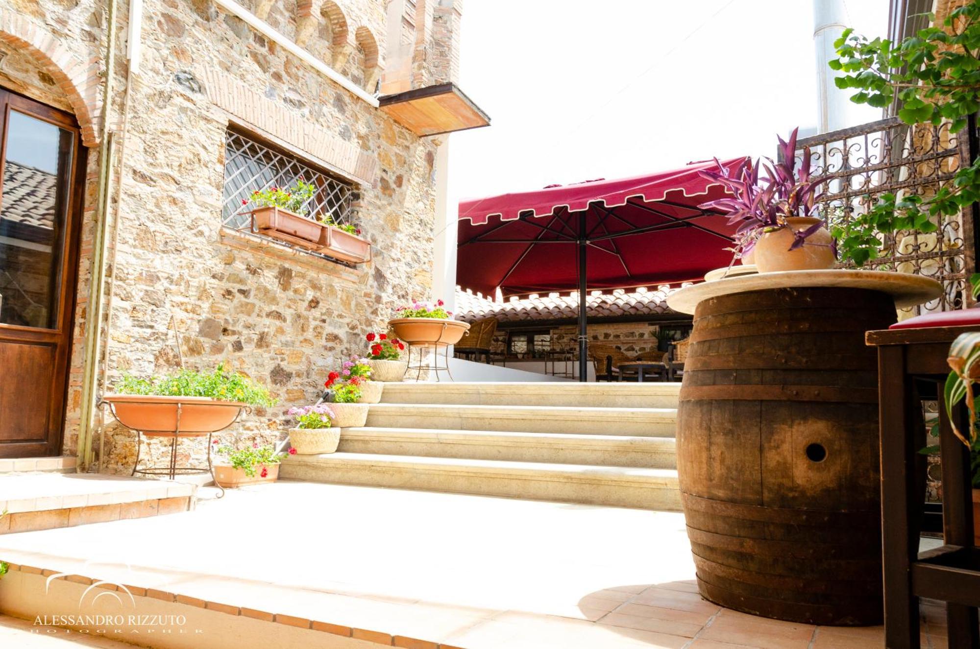 Residenza L'Antico Borgo Hotel Филадельфия Экстерьер фото